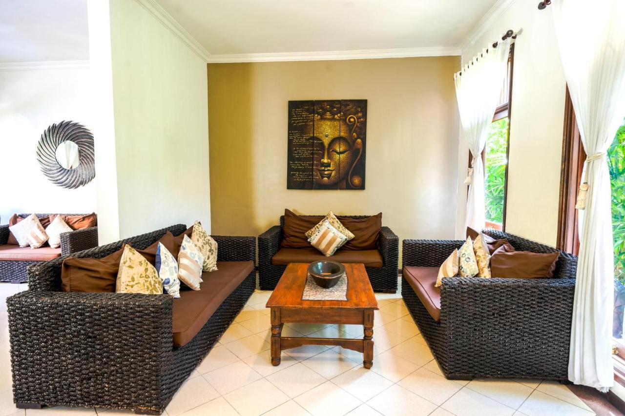Villa Sanket - Kuta - 6 Bedrooms - 6 Bathrooms - Great Location Dış mekan fotoğraf